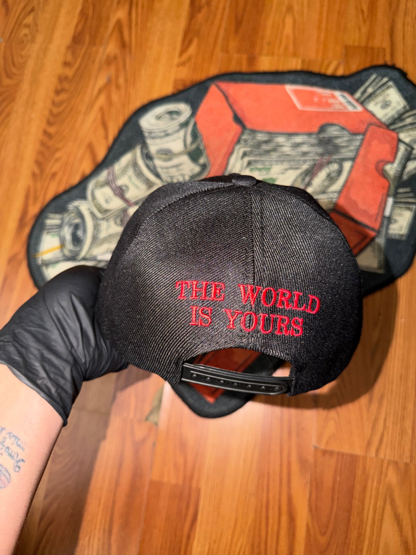 Gorra Scarface Tony Montana “The World Is Yours” – Edición 0303